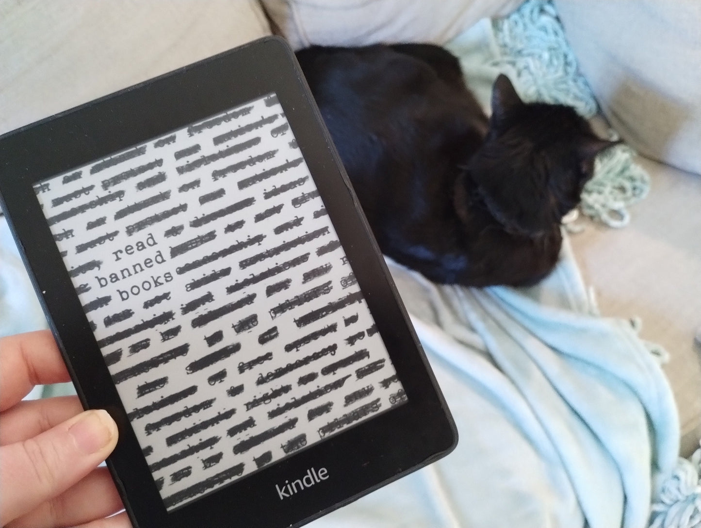 Read Banned Books Anticensorship Lock Screen for Kindle EReader Custom Book Cover Bookstagram Librarian Bookish eBook Typewriter Redacted